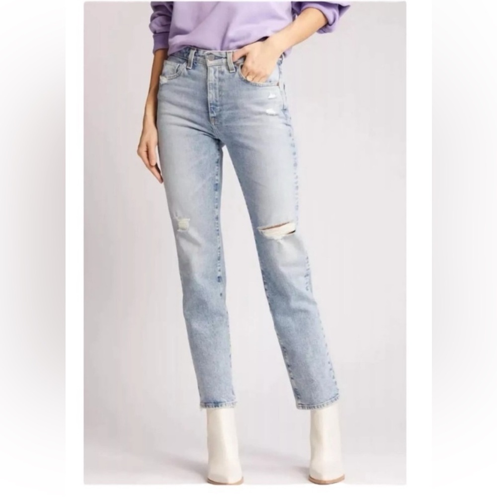 AG Saige high rise straight jeans never been worn